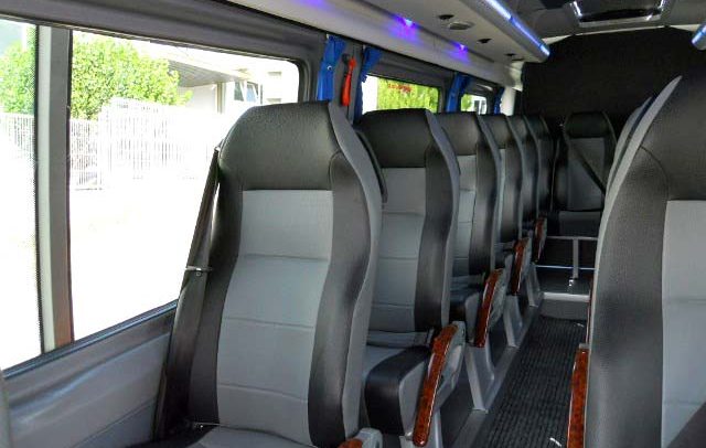 butacas de autocar en grises